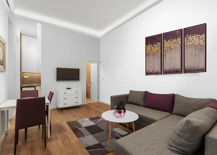 Viktor Luxury Suites