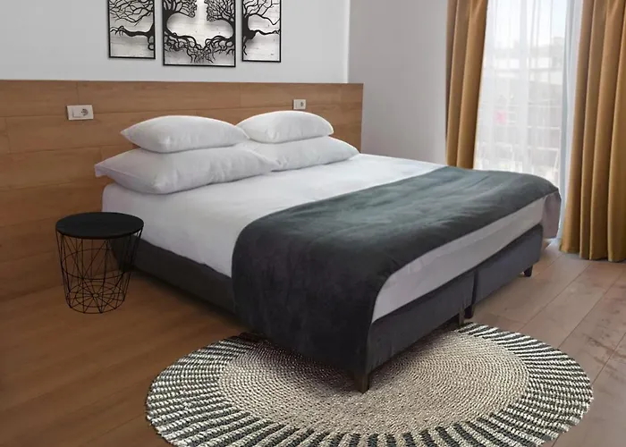 Viktor Luxury Suites